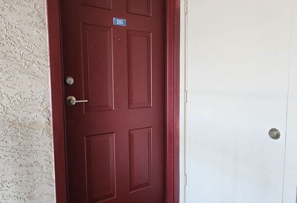 Fantastic condo near ASU!