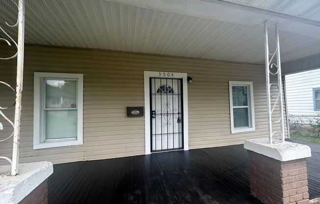 3 beds, 2 baths, 1,282 sqft, $2,050