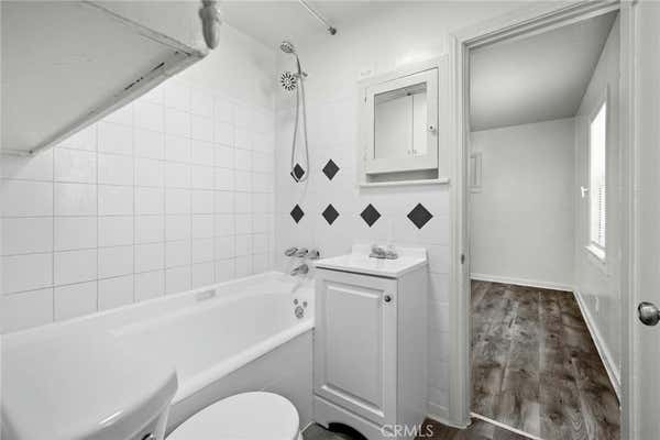 2 beds, 1 bath, 809 sqft, $2,500