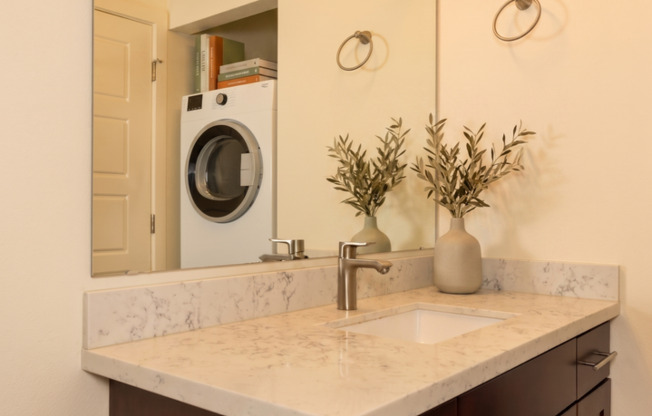 1 bed, 1 bath, 650 sqft, $2,060, Unit 103
