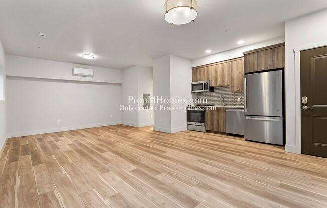 Modern Lake Grove Studio – AC + Covered Parking! DEPOSIT SPECIAL