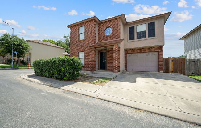 8910 KENTON BRIAR