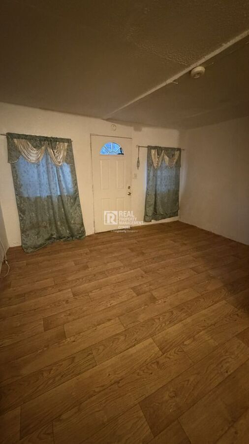 170 East Claremont Street