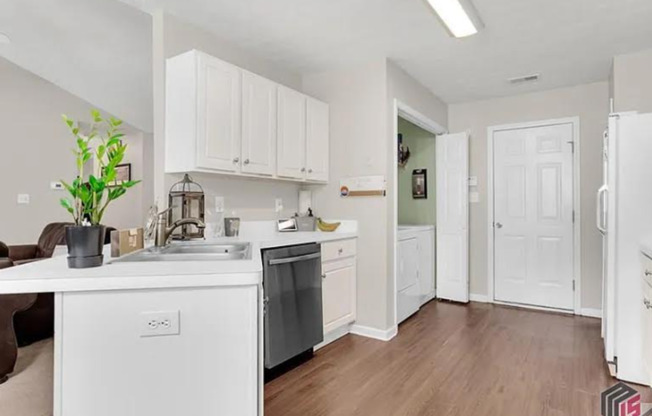 Beautiful 3 bed 2 bath house- Pet Friendly!