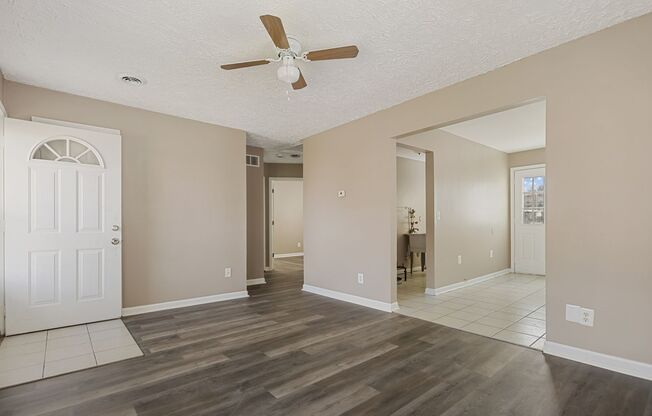 2 Bedroom, 1 Bathroom Home for Lease in Warren