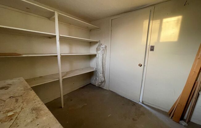 2 beds, 1 bath, 890 sqft, $1,499, Unit 6046 E Albany