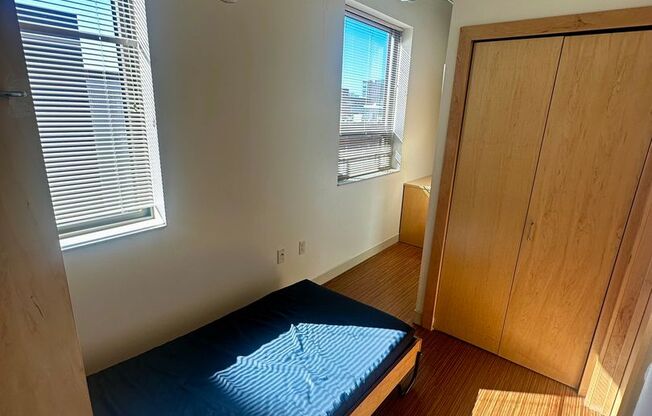 Studio, 1 bath, 350 sqft, $1,295, Unit 619 - A