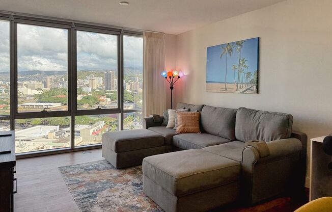 Furnished 1BD/1BA/1PKG at Waihonua in Kakaako