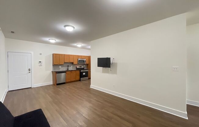 3 beds, 3 baths, $1,895, Unit Unit 25