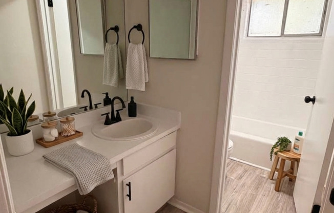 Your Fresh Start This Spring Begins at Skye at East Lake I ☀️