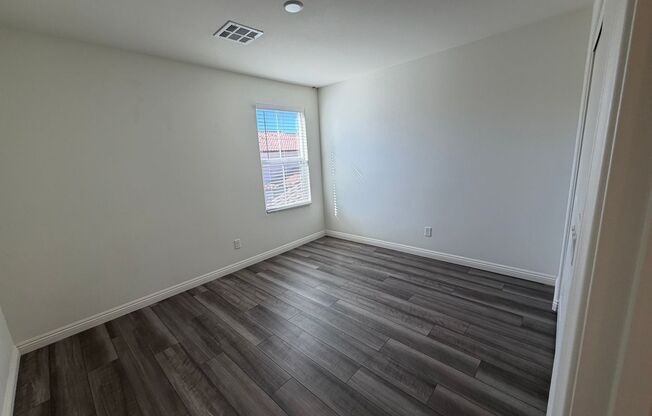 3 beds, 2.5 baths, $2,095