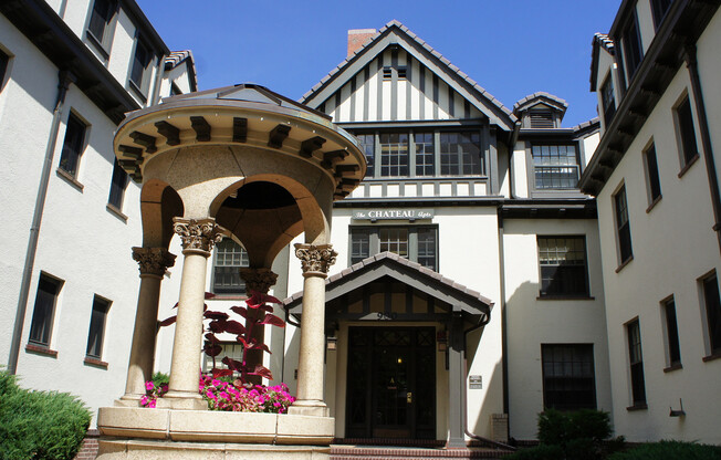 Chateau Apartments