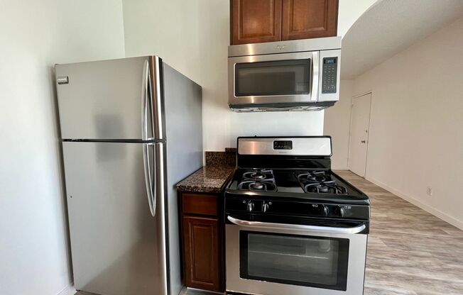 1 bed, 1 bath, 685 sqft, $2,299, Unit 09