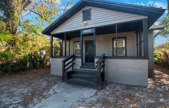 REDUCED $25 App Fee 3bdrm/1bath home with large yard ** Section 8 OK *** $1795.00