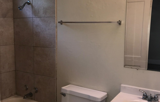 3 bed 2 bath off Augusta Road