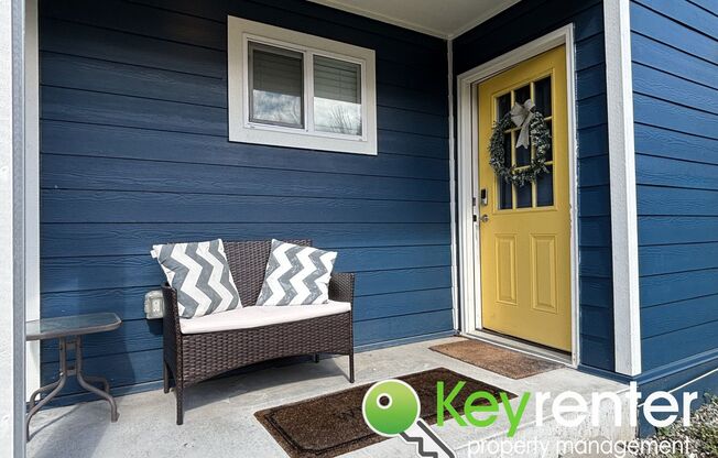 Fully Furnished ADU in the heart of Tacoma!