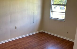 2 beds, 1 bath, $750