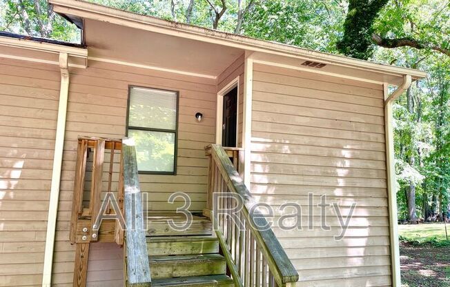 300 NORTHLAND RD