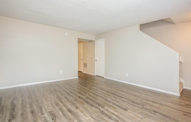3 beds, 2.5 baths, 1,196 sqft, $1,450