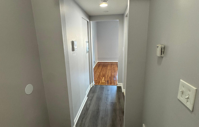 1 bed, 1 bath, 600 sqft, $1,100, Unit Unit 4