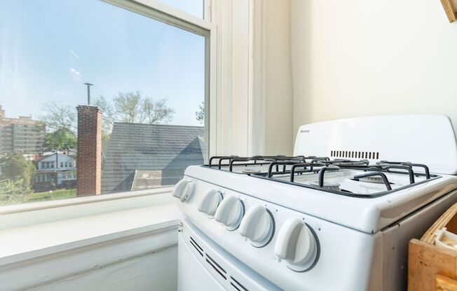 Studio, 1 bath, 375 sqft, $1,195, Unit C7