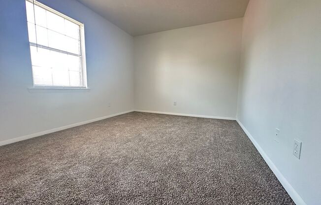 1349 DEVONPORT DR