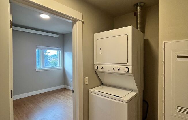 1 bed, 1 bath, $1,395, Unit 305