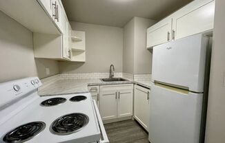 1 bed, 1 bath, 587 sqft, $1,550, Unit 28