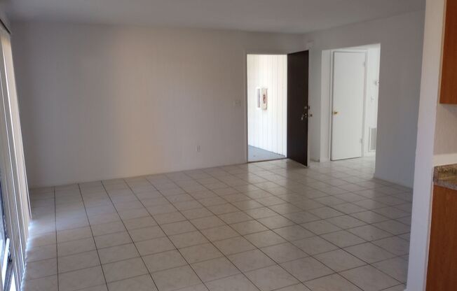 2 beds, 1 bath, $1,200