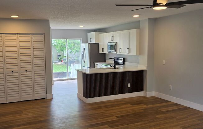 2 beds, 2 baths, $1,500, Unit Unit B105