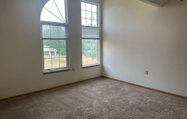 1 bed, 1 bath, 1,502 sqft, $1,755, Unit 33502