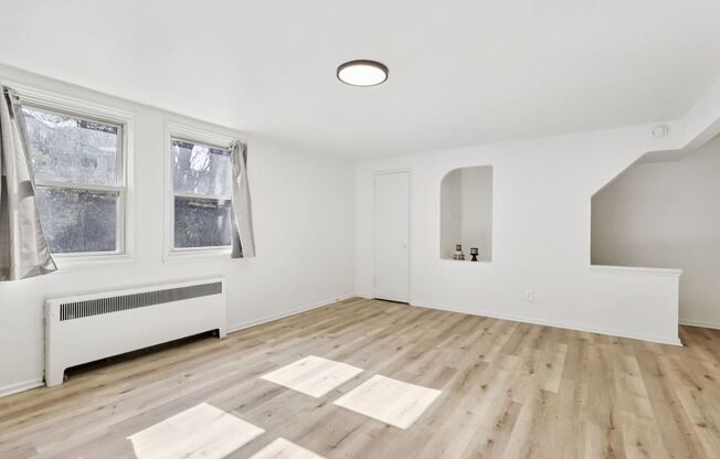 1 bed, 1 bath, 620 sqft, $995, Unit 126