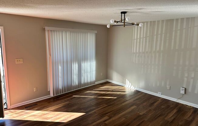 Spacious Two Bedroom Townhome In Kannapolis