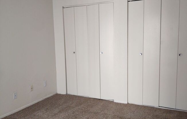 1 bed, 1 bath, 712 sqft, $1,085, Unit 16A