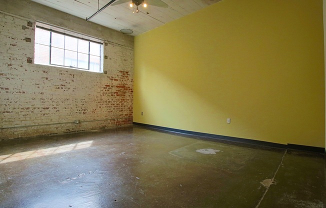 1 bed, 1 bath, 644 sqft, $1,425, Unit APT 1M
