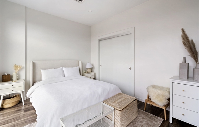 Studio, 1 bath, 554 sqft, $3,250, Unit 501