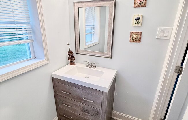 94 OVERBROOK CIR