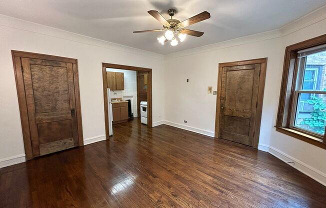 1 bed, 1 bath, 425 sqft, $1,785, Unit 233-227