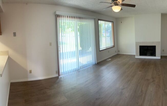 2 beds, 1 bath, 824 sqft, $1,295, Unit 12107