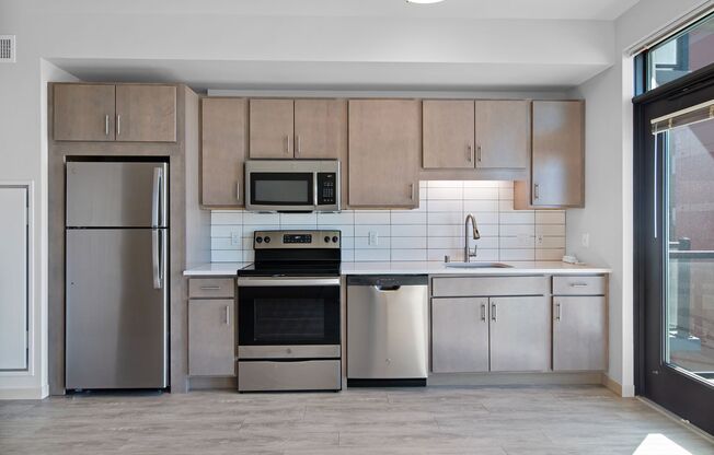 Studio, 1 bath, 545 sqft, $1,630, Unit 505