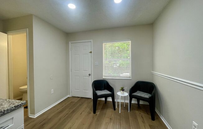 2 beds, 1.5 baths, 846 sqft, $1,499, Unit 208