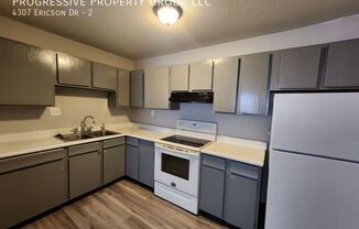 2 beds, 1 bath, 725 sqft, $1,075, Unit 4307-2