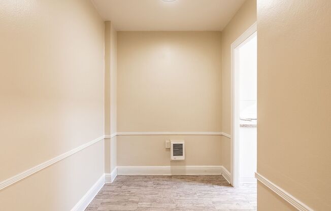 Studio, 1 bath, 349 sqft, $1,199, Unit 411