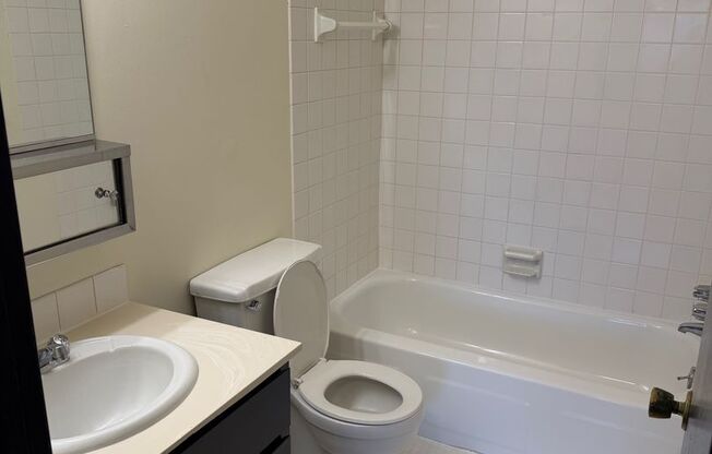 1 bed, 1 bath, 750 sqft, $1,100, Unit 7720-314
