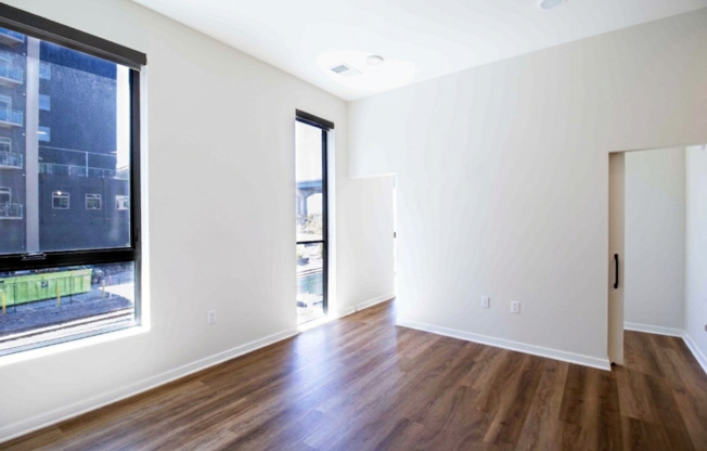 2 beds, 1 bath, 941 sqft, $2,375, Unit 109