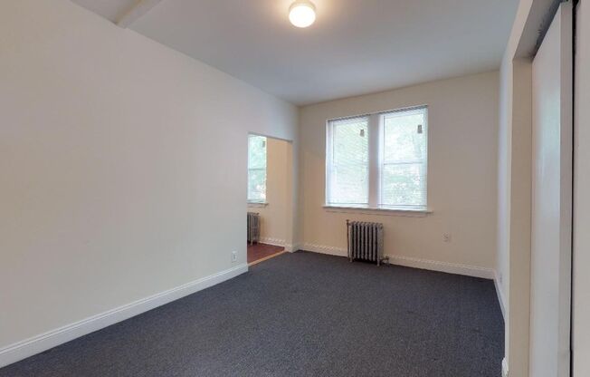 Studio, 1 bath, 296 sqft, $920, Unit 1-J