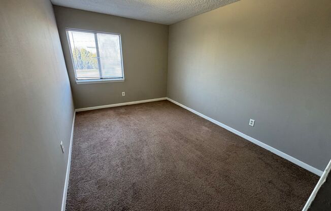 3 beds, 2 baths, 1,155 sqft, $1,050, Unit D03