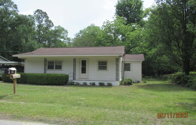 Cute 2 Bedroom, 2 Bathroom Mobile Home