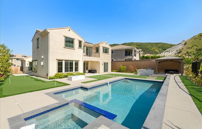 8331 CLEAR SKY WAY