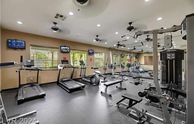 3 beds, 2 baths, $1,695, Unit # 1022